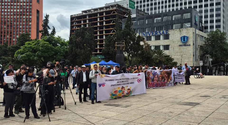 La movilización binacional se congrega en el Monumento a la Revolución / Contrapunto